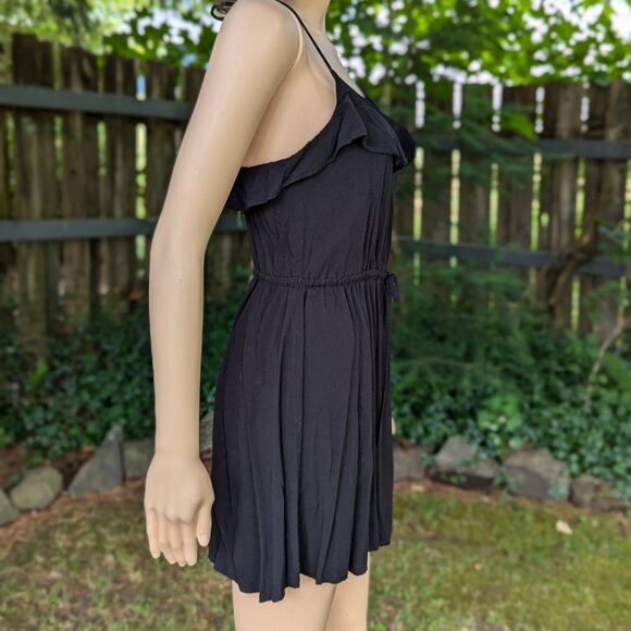 Little Black Sundress by H&M - Picture 2 of 6